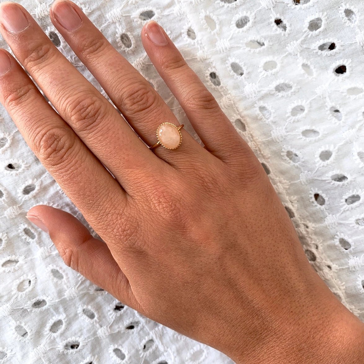 Quartz Oval Stone Ring - SANDOVA